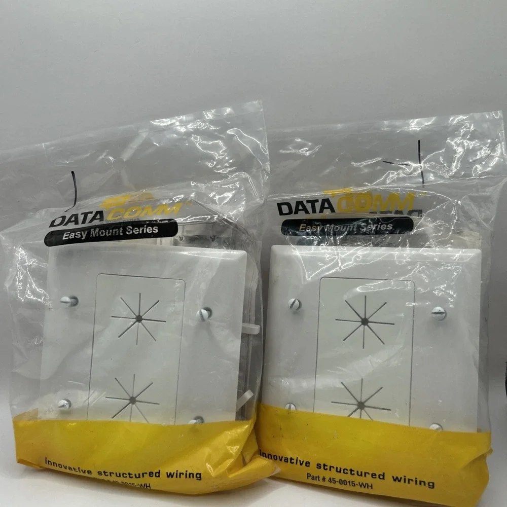 2 DATACOMM ELECTRONICS 45-0015-WH 2-Gang Cable Plate with Flexible Opening White